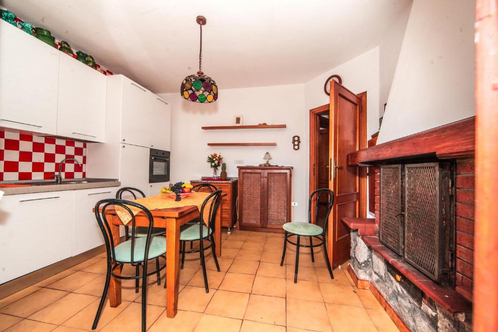 Kuchnia lub aneks kuchenny w obiekcie Residence Mandel 2 by Mandel Club