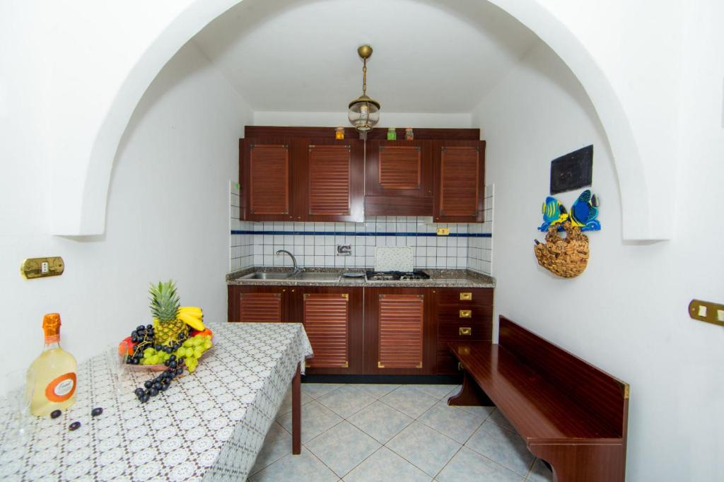 Kuchnia lub aneks kuchenny w obiekcie Residence Mandel 2 by Mandel Club