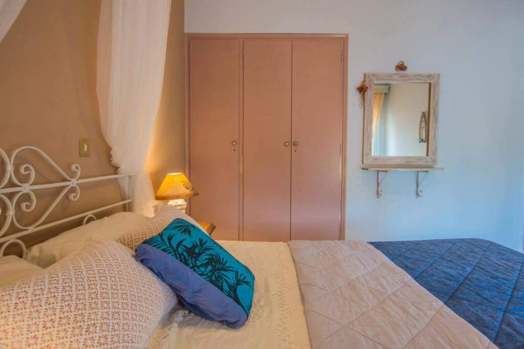 Postel nebo postele na pokoji v ubytování Villa Emily Zakynthos