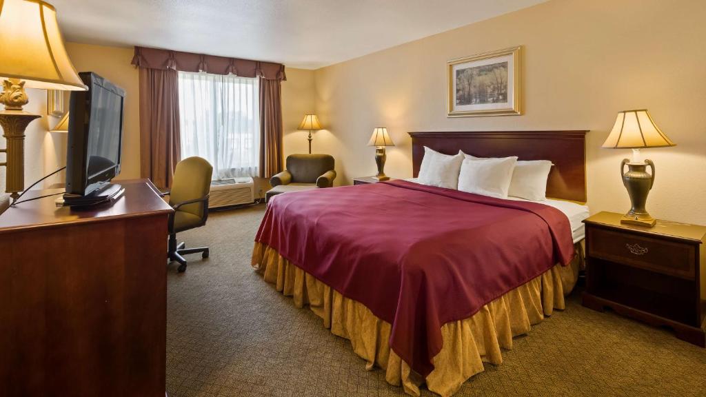 Best Western Penn-Ohio Inn & Suites photo