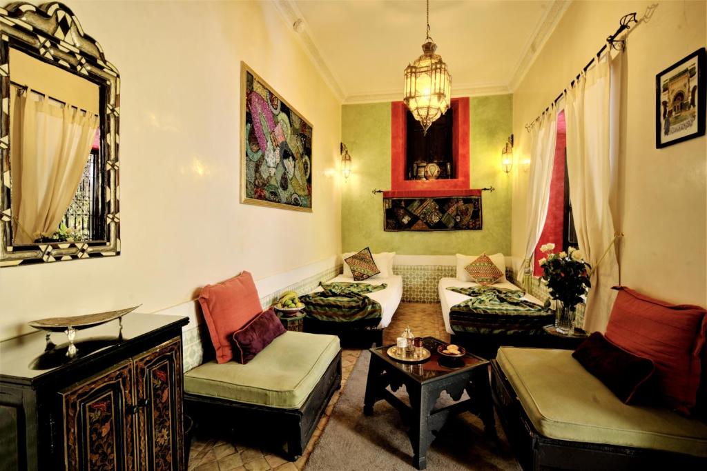 Posedenie v ubytovaní Riad Dar El Souk