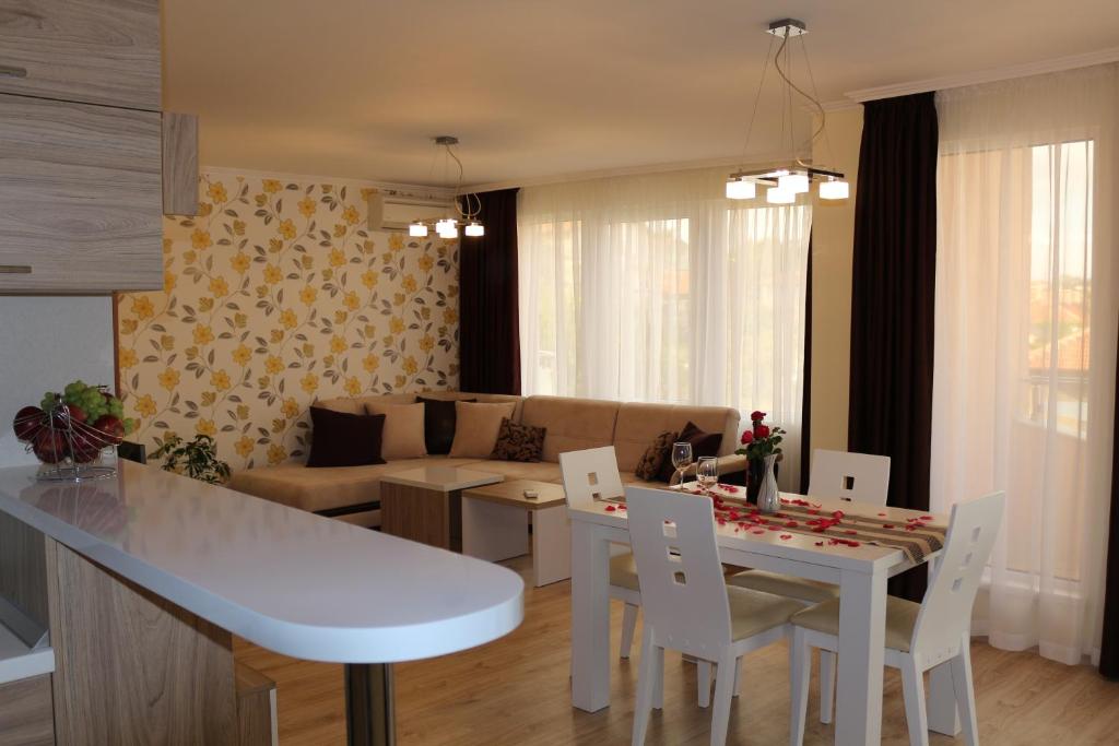 Posezení v ubytování Vello Apartments