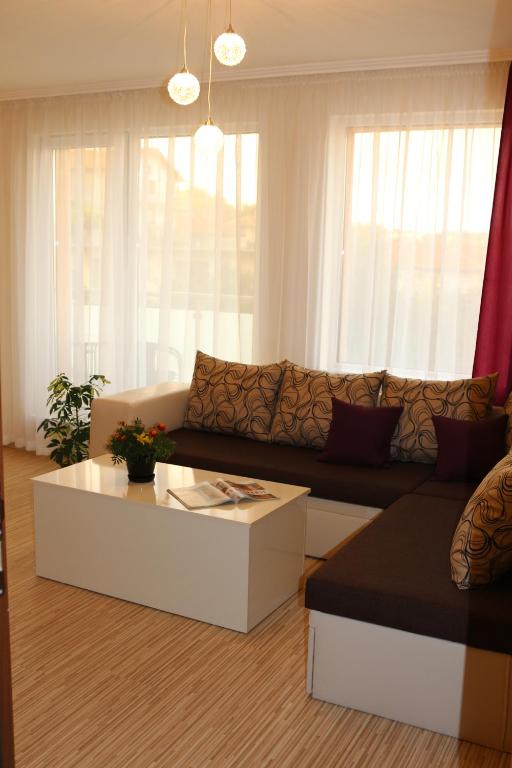 Posezení v ubytování Vello Apartments