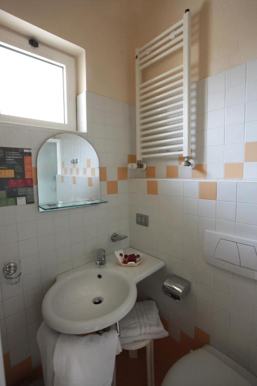 Hotel b&b Villa Irma - Resim 22