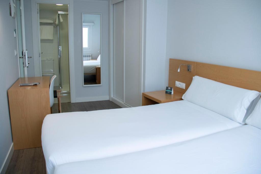 Alda Alborán Rooms, א-קורוניה – מחירים מעודכנים לשנת 2022
