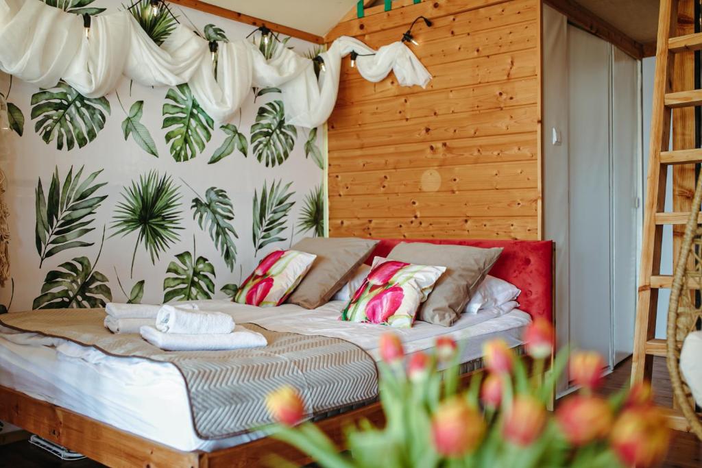 Herbals - Tree&Lake houses with bath, sauna, bikes, motorboat - Cottage With Sauna