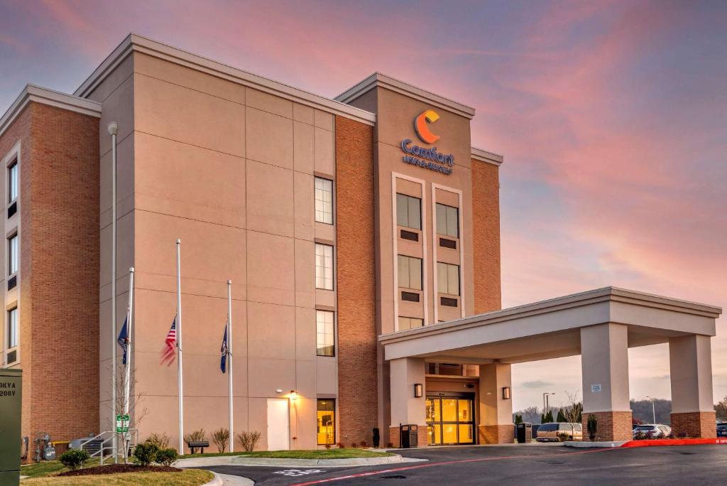 a rendering of the front of a hotel at Comfort Inn & Suites in Harrisonburg