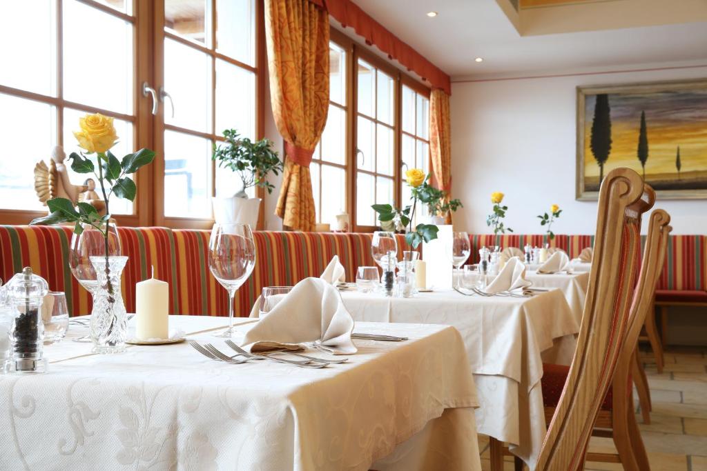 Restaurace v ubytování Hotel Mesdi