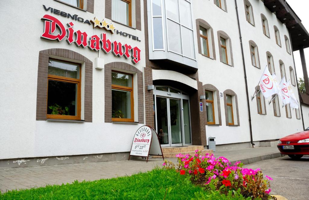 Budova, kde se hotel nachází