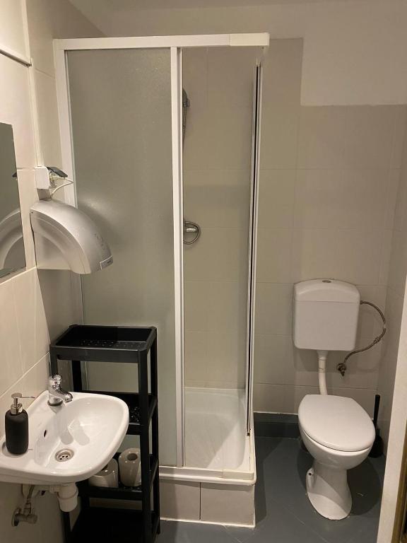 Kúpeľňa v ubytovaní Main Square 18 King Apartament