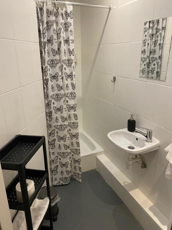 Kúpeľňa v ubytovaní Main Square 18 King Apartament