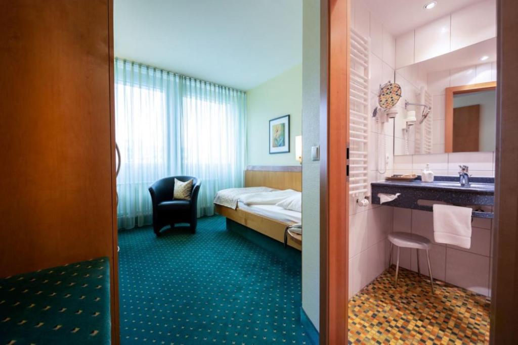 Kronenhotel - Resim 41