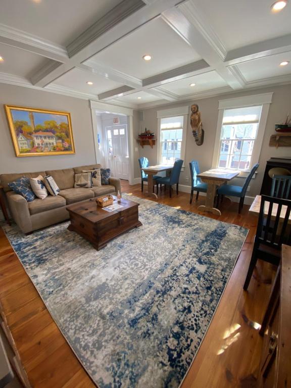 The Clarendon House photo
