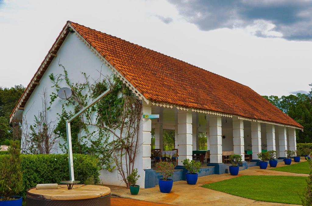  Chalé Inglês 2 na FV próximo a Ribeirão Preto