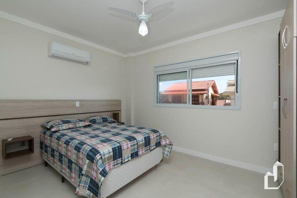  Apartamento com 02 dormitórios