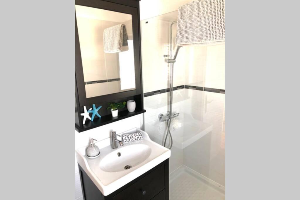 Fotografie z fotogalerie ubytování Casa Esperanza, 2 Bedroom Duplex Puerto Calero v destinaci Puerto Calero
