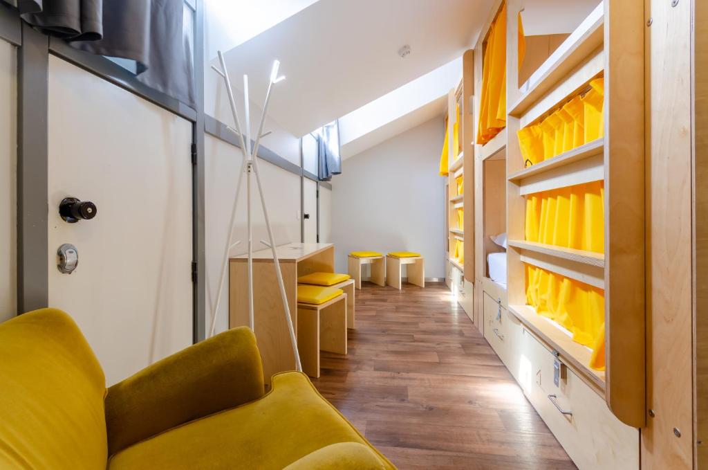 Yes Lisbon Hostel - 16