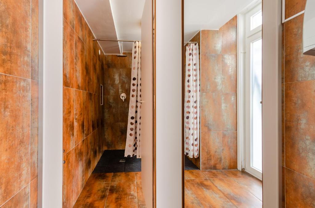 Yes Lisbon Hostel - 8