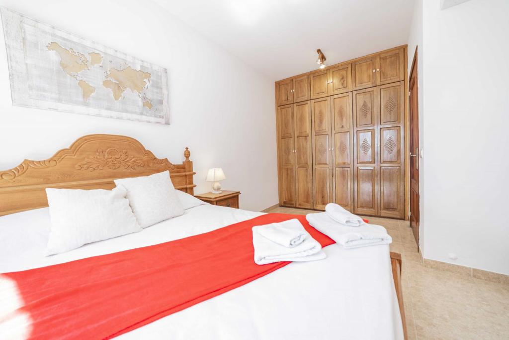 Postel nebo postele na pokoji v ubytování Villa MENORCA by Mallorca Villa Selection