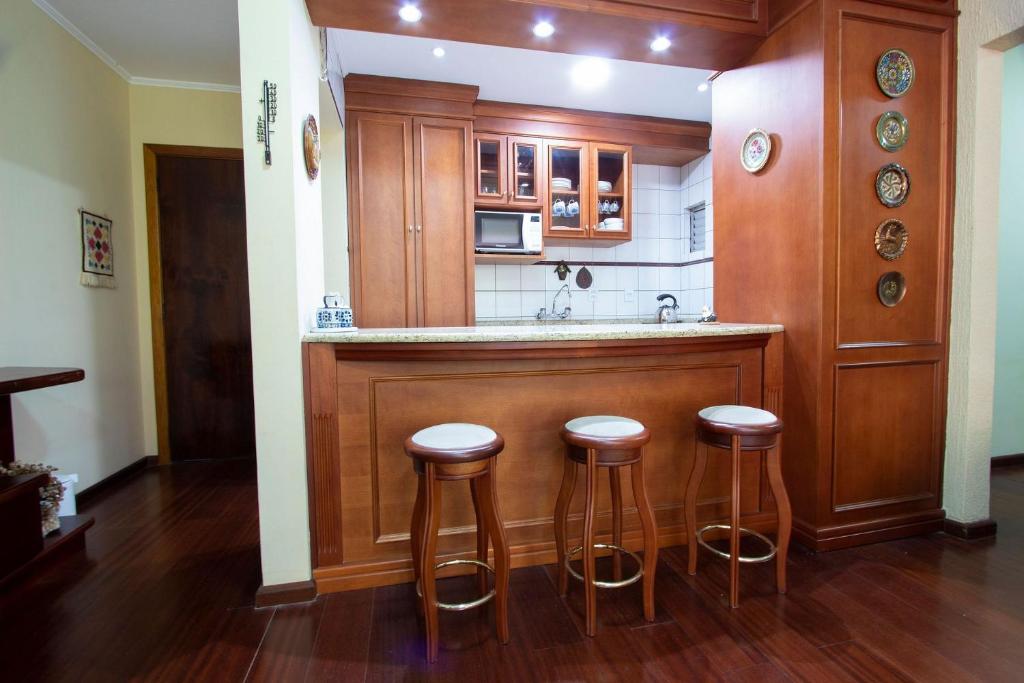 San Pietro 301 - Praticidade e conforto no centro de Gramado  San Pietro 301 - Praticidade e conforto no centro de Gramado