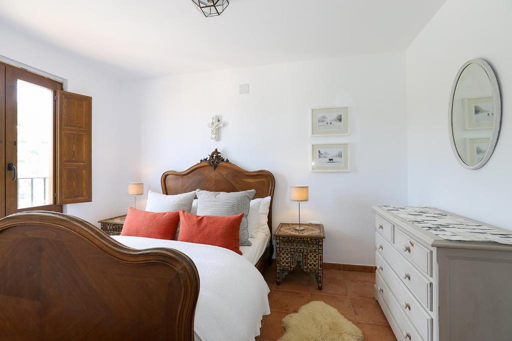 Stunning Spanish white village home Private pool Stunning ...