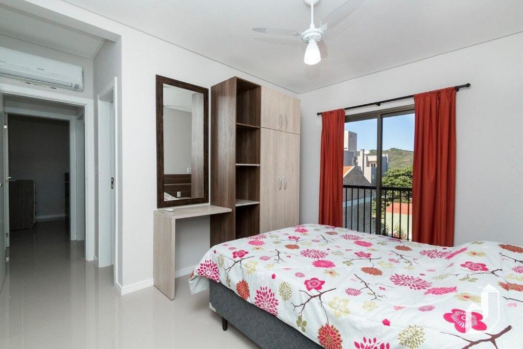  Cobertura Duplex com jacuzzi aquecida