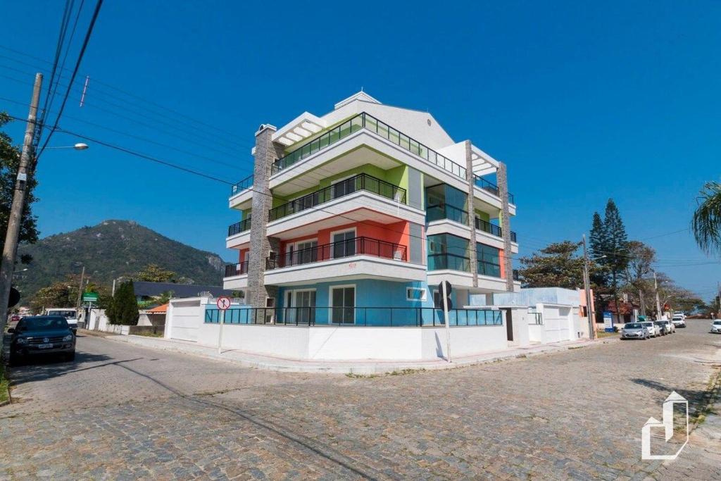  Apartamento 02 dormitórios