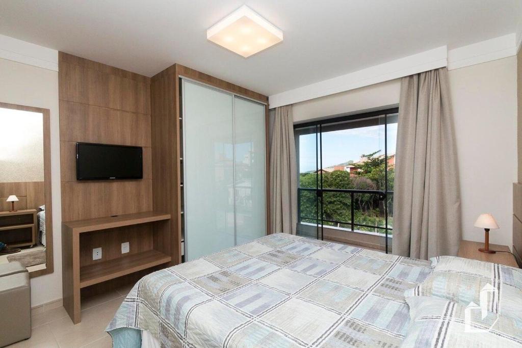 Triplex com 03 suítes com jacuzzi externa aquecida