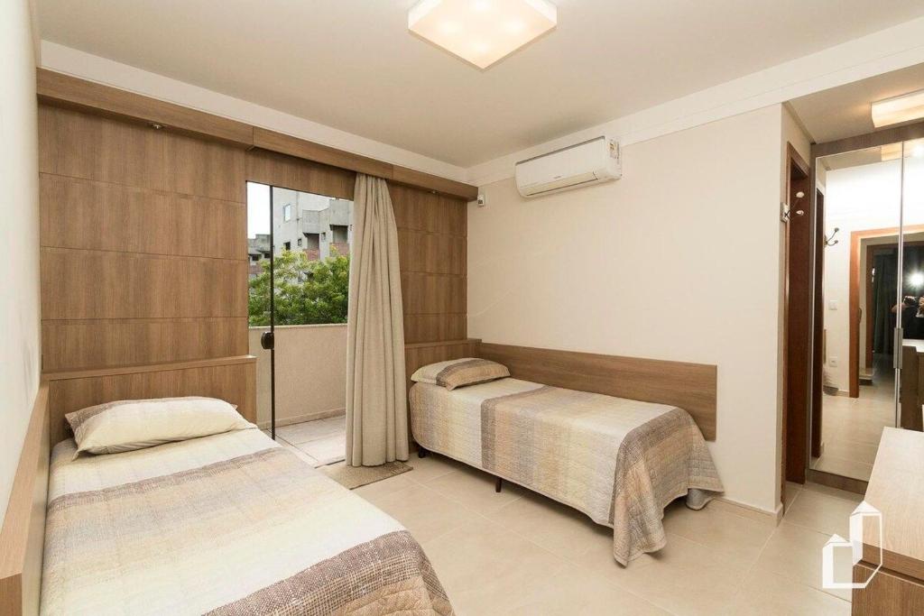  Triplex com 03 suítes com jacuzzi externa aquecida