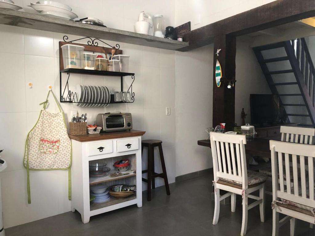 CASITA GREGA EM ILHABELA  CASITA GREGA EM ILHABELA