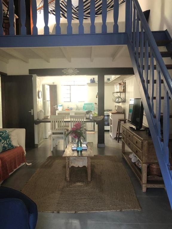 CASITA GREGA EM ILHABELA  CASITA GREGA EM ILHABELA