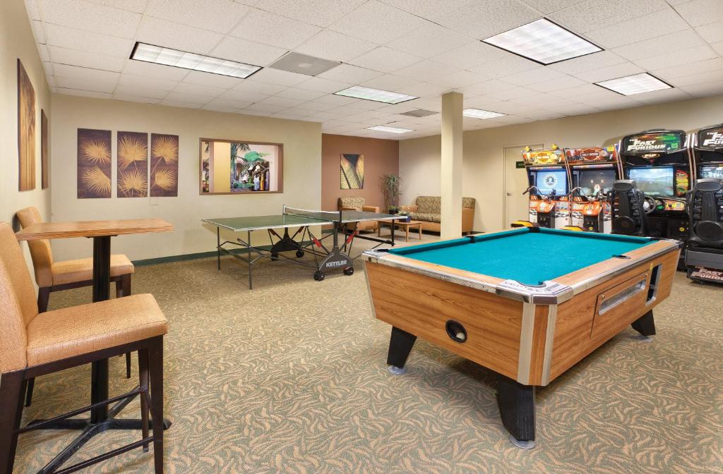 Biliár nebo kulečník v ubytování WorldMark Palm Springs