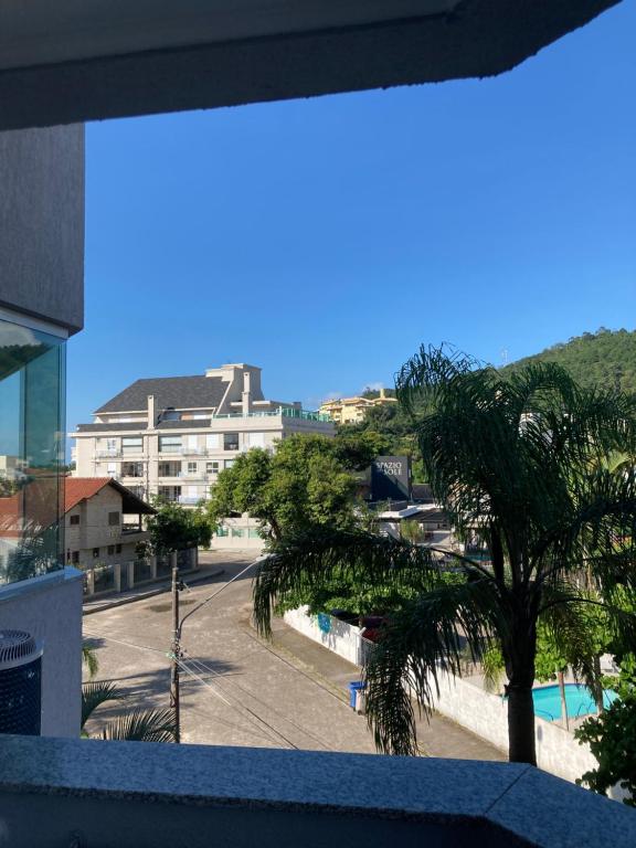  Lindo apartamento a 05 minutos da Praia de Jurerê