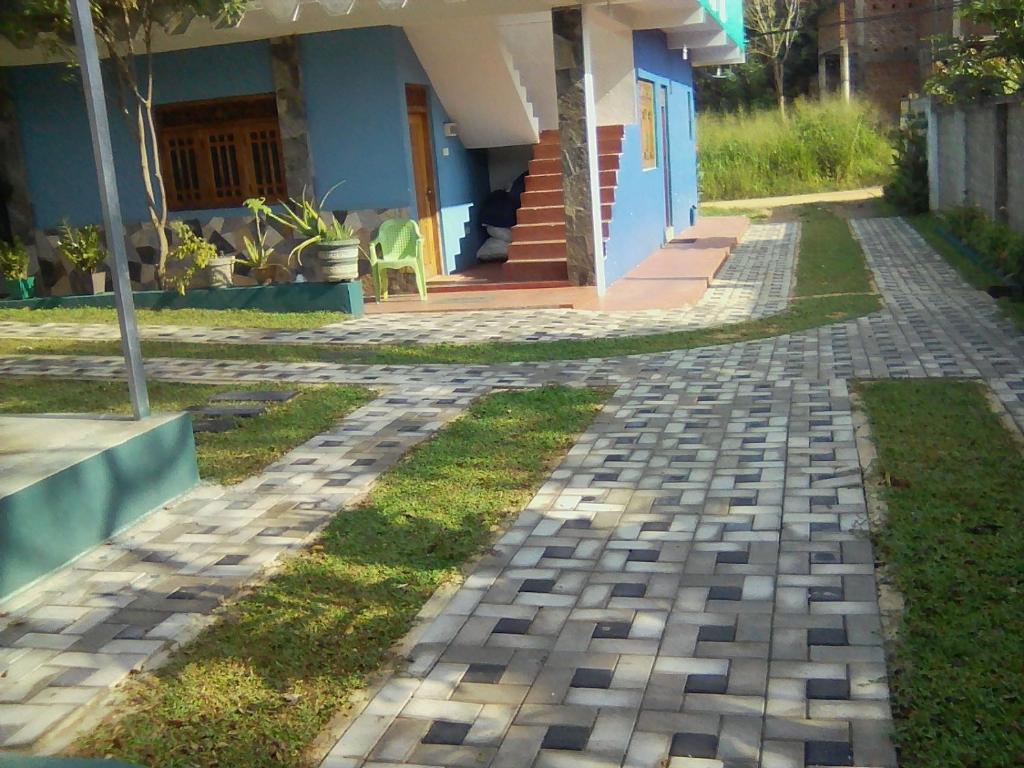 Zahrada ubytování Thomasha Homestay Wellawaya