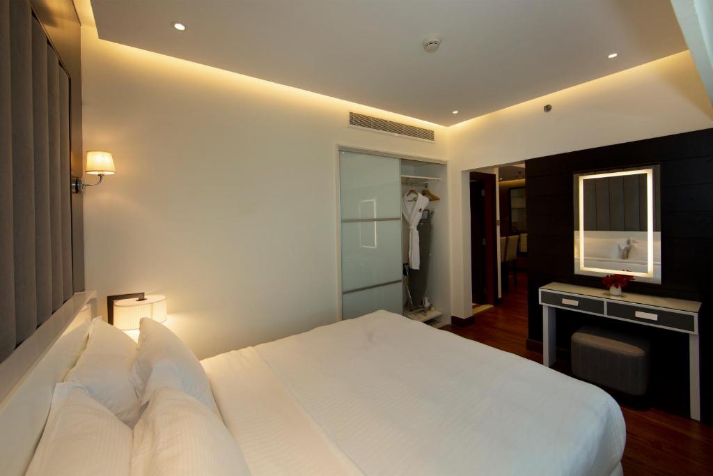 Number One Tower Suites - Resim 29