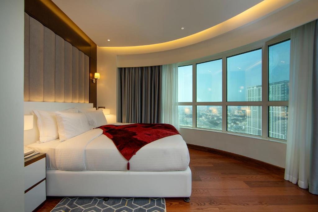 Number One Tower Suites - Resim 40