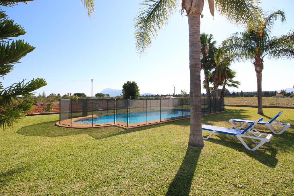 The swimming pool at or close to Finca las Ranas