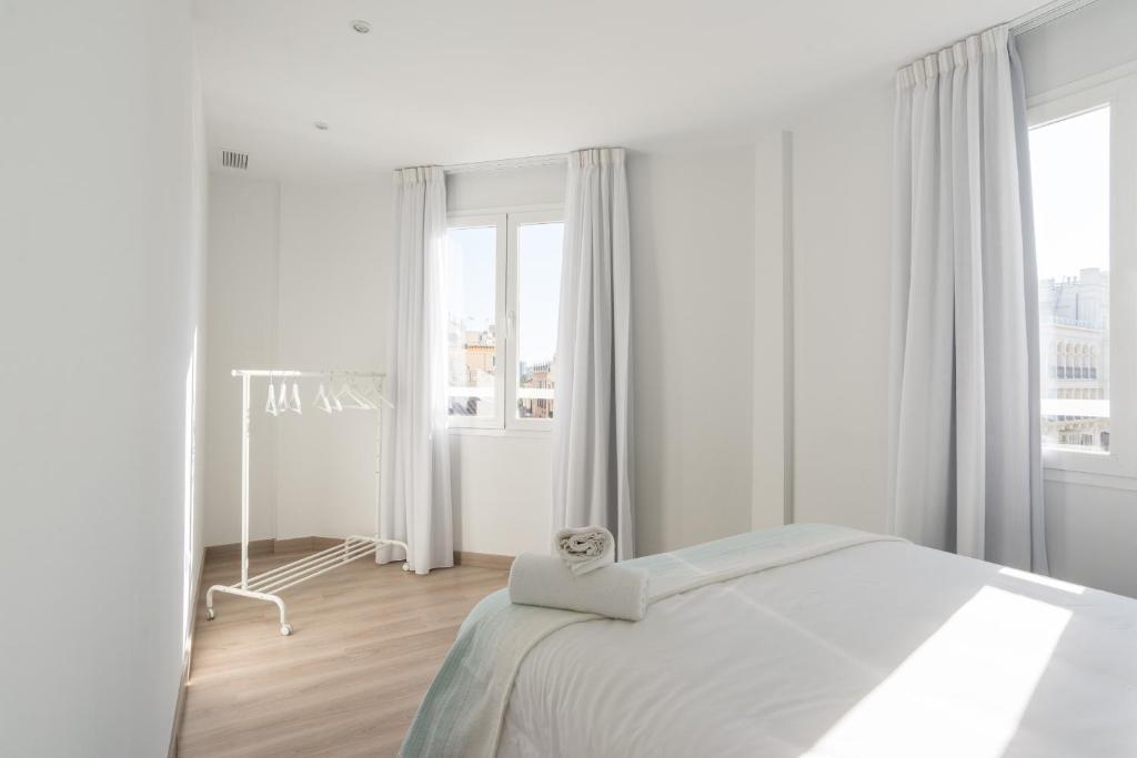 Urbe10 Premium Atarazanas 4 Bedrooms Apartment, Málaga ...