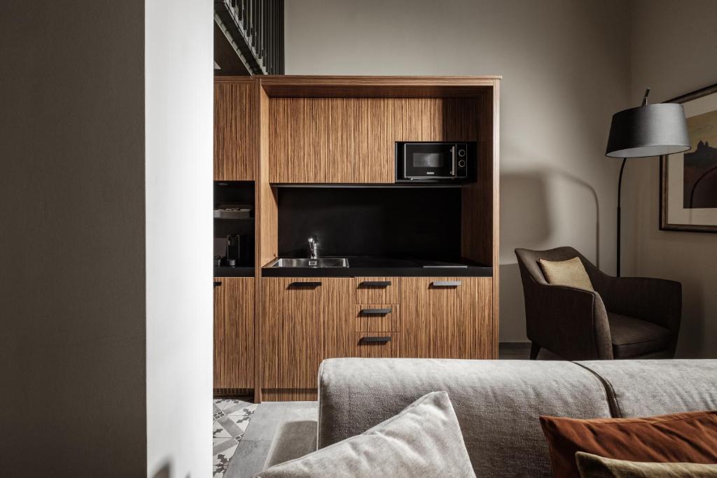 1926 Le Parisot Boutique Suites - 10