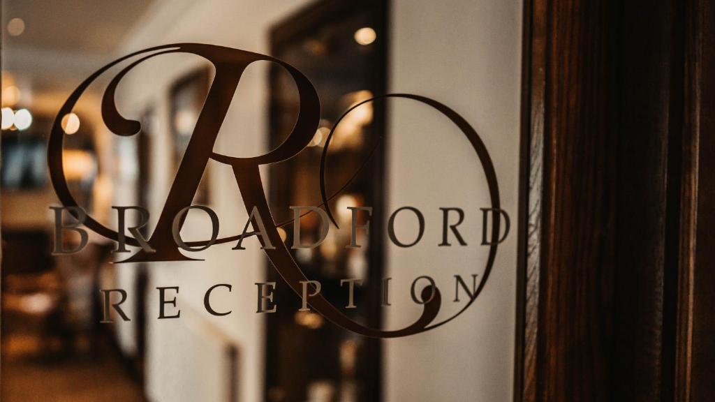 Certifikát, hodnocení, plakát nebo jiný dokument vystavený v ubytování Broadford Hotel