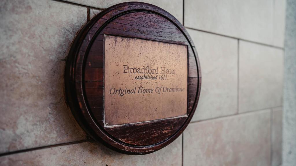 Certifikát, hodnocení, plakát nebo jiný dokument vystavený v ubytování Broadford Hotel