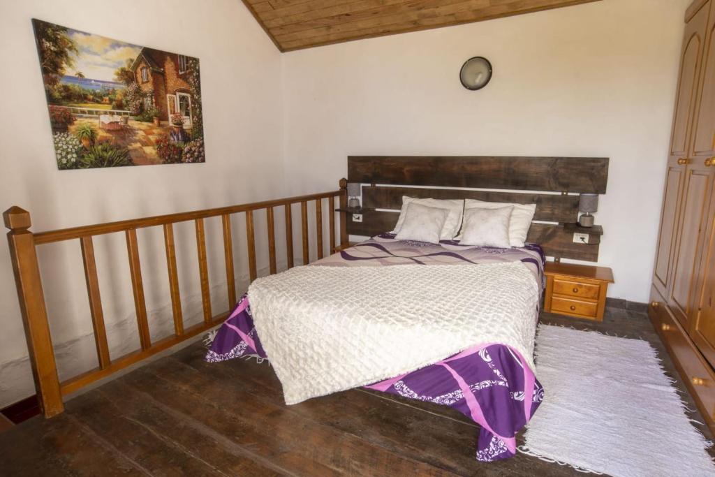 Postel nebo postele na pokoji v ubytování Casa Rural Los Pasos Grandes