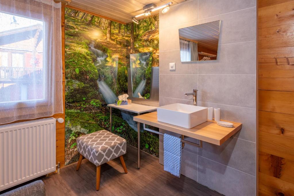 Bilde i galleriet til apartment EFEU "mit stil & tradition" i Grächen