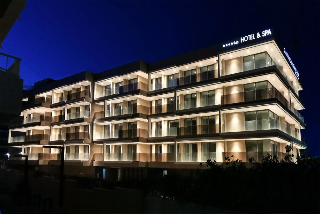 Edificio en el que se encuentra el hotel