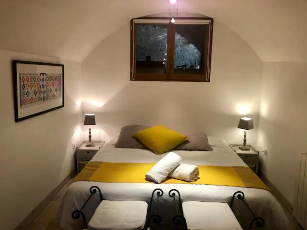 Postel nebo postele na pokoji v ubytování Mas le Nogier Gites Apartments