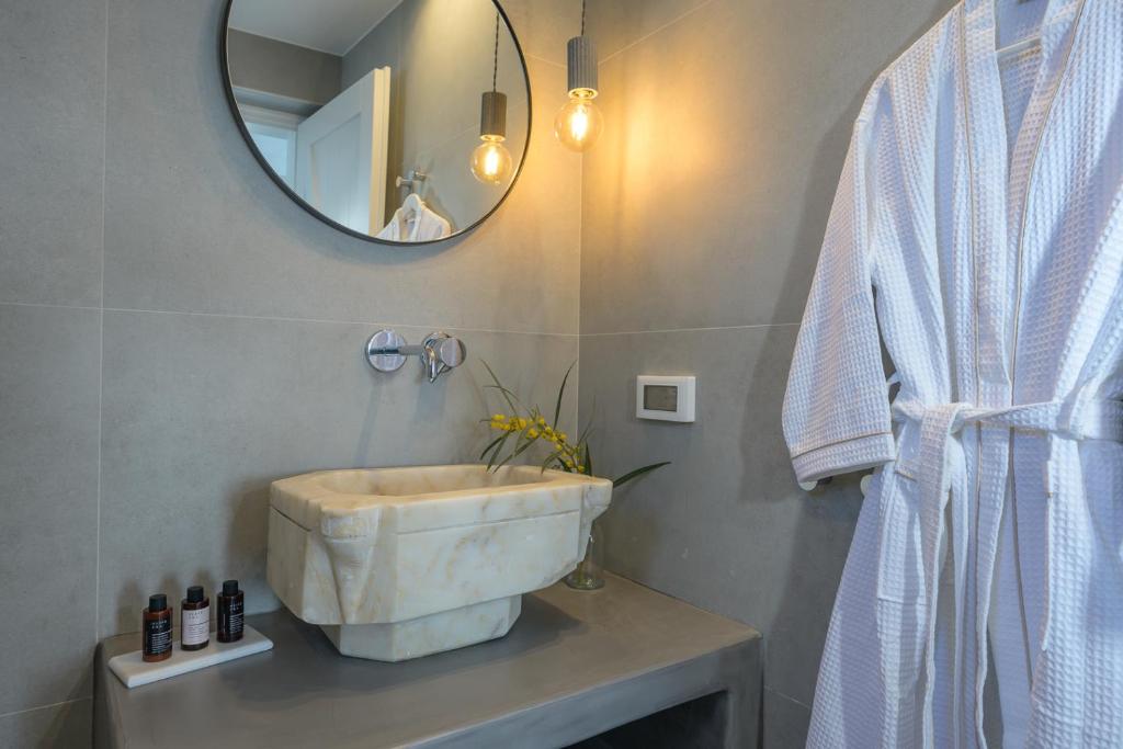 Oia Kissiri - Private Pool Villas - 17