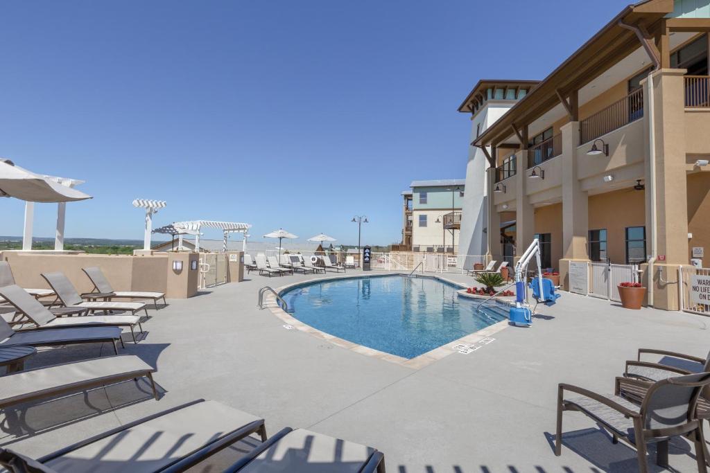 Bazén v ubytování WorldMark Marble Falls nebo v jeho okolí