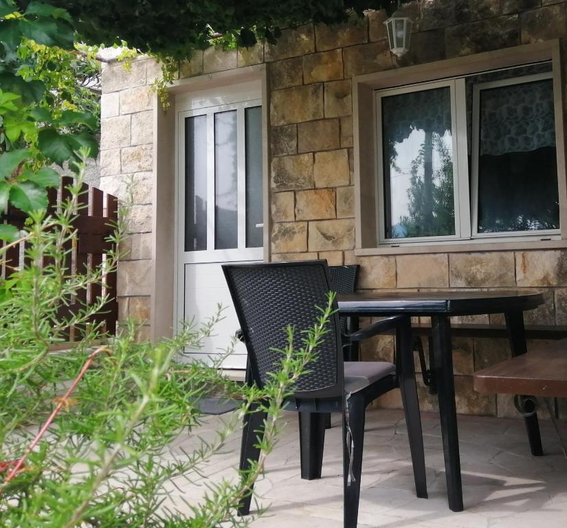 Patio nebo venkovní prostory v ubytování Astra apartman