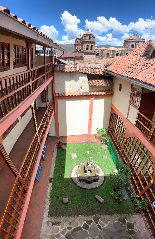 Budova, kde se hotel nachází