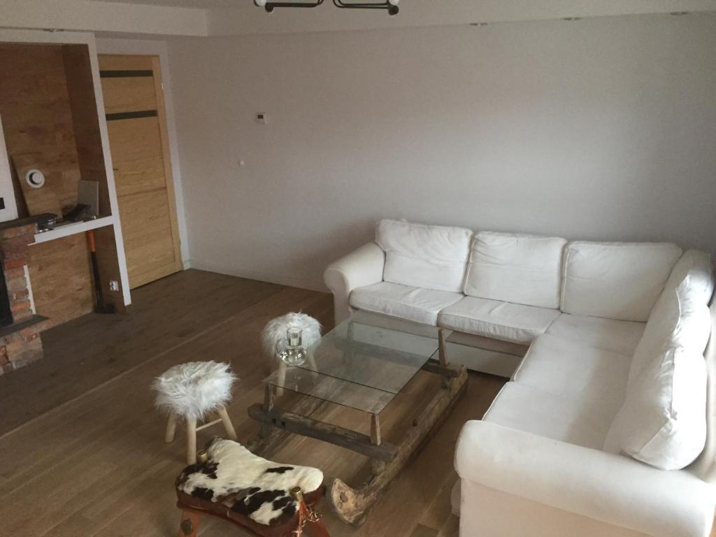 Posedenie v ubytovaní EkoApartmentSzklarska